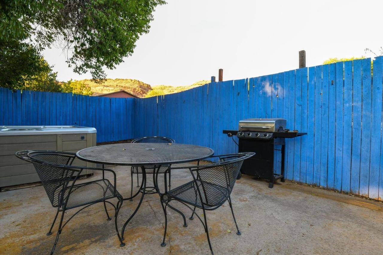 Charming 2 Bedroom Near Downtown - Rose Tree 1 モアブ エクステリア 写真