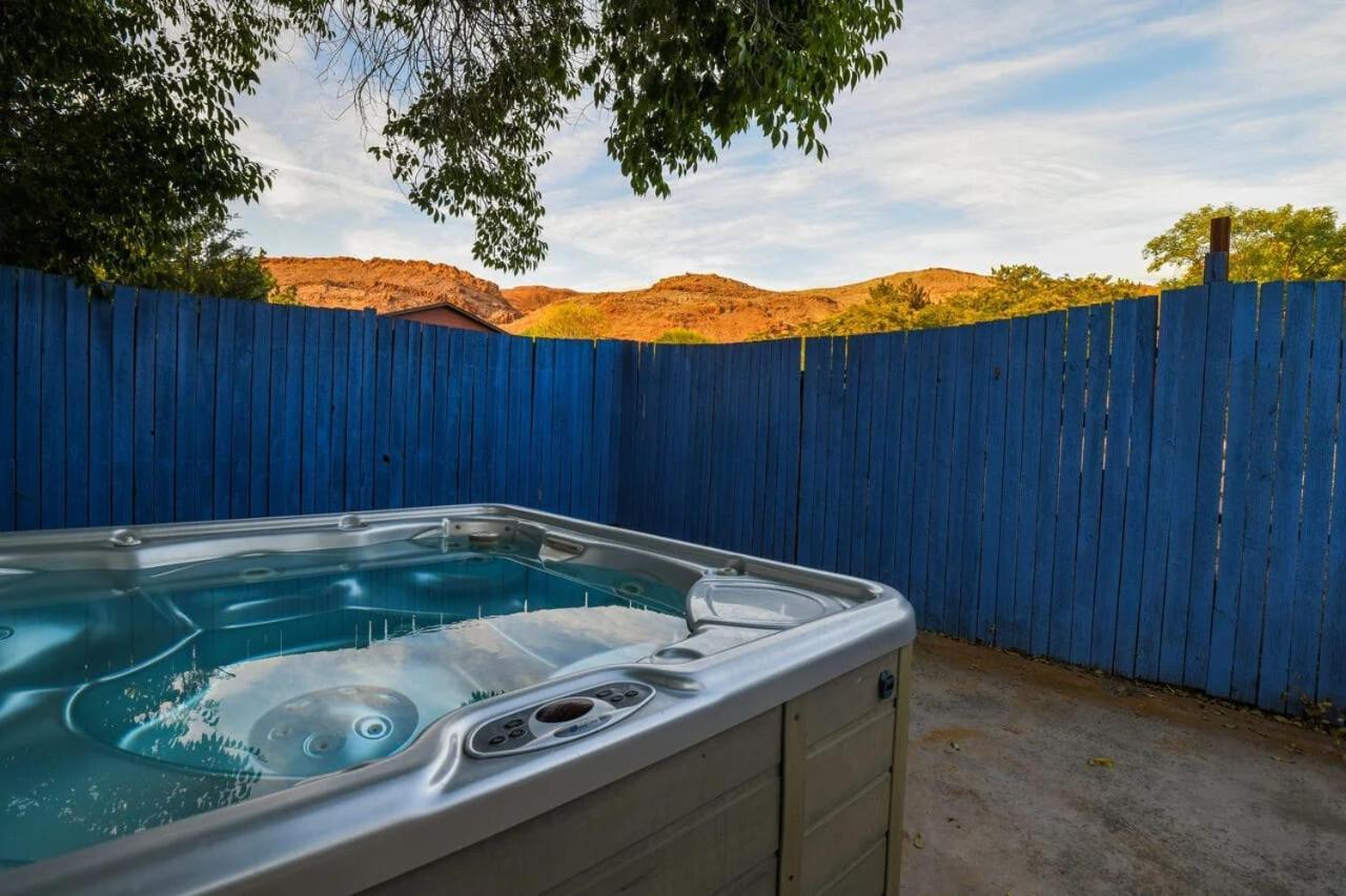 Charming 2 Bedroom Near Downtown - Rose Tree 1 モアブ エクステリア 写真