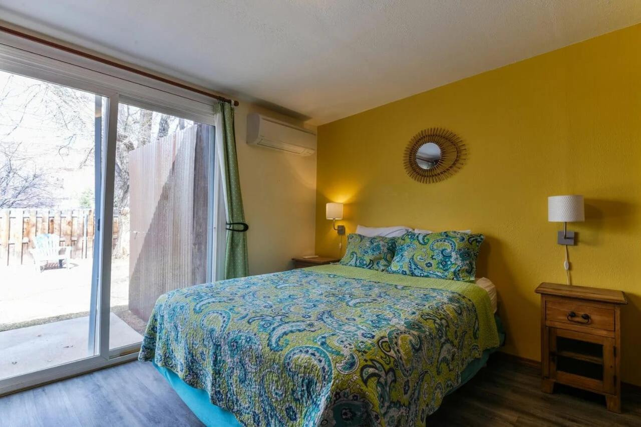 Charming 2 Bedroom Near Downtown - Rose Tree 1 モアブ エクステリア 写真